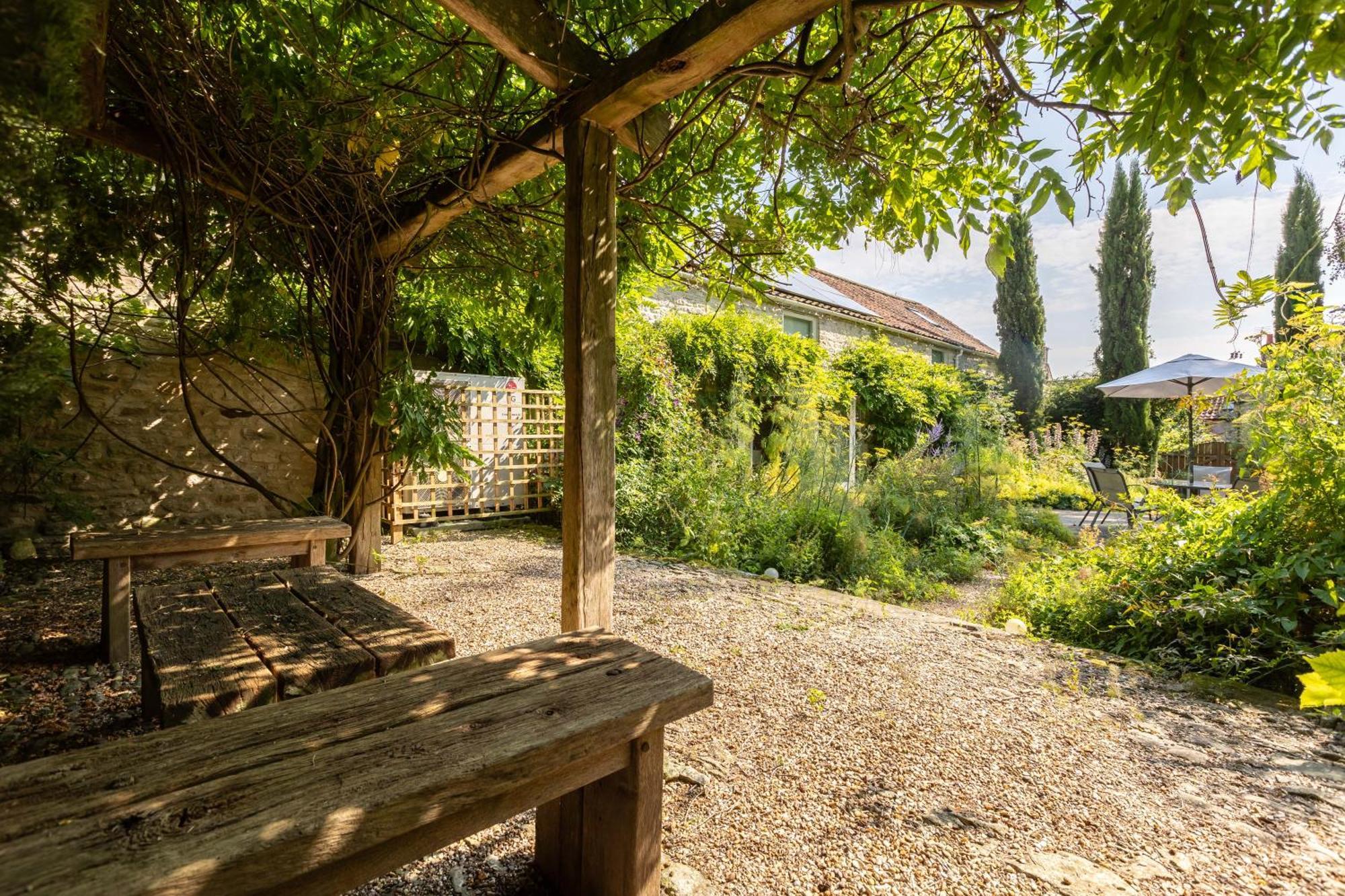 Noelle'S Cottages, The Barn Pickering Esterno foto
